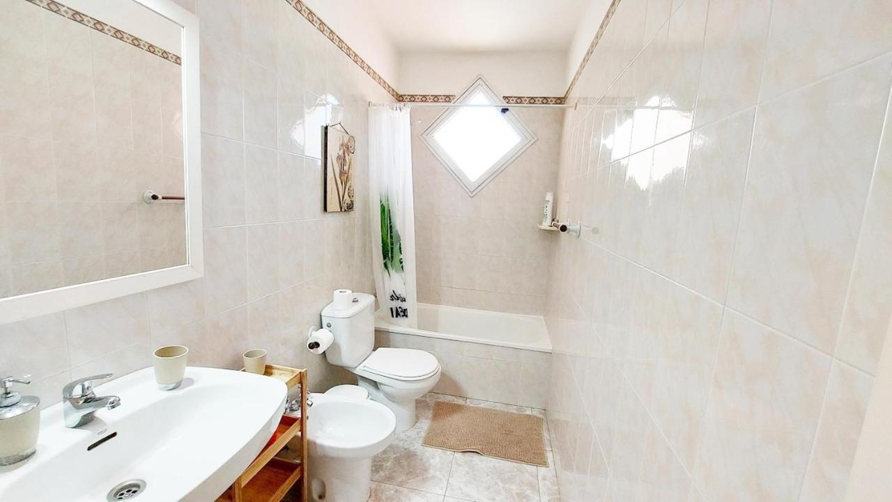 Centric 2 Bedrooms Apartment Near To The Beach - By Tenerifehints El Médano Exterior foto