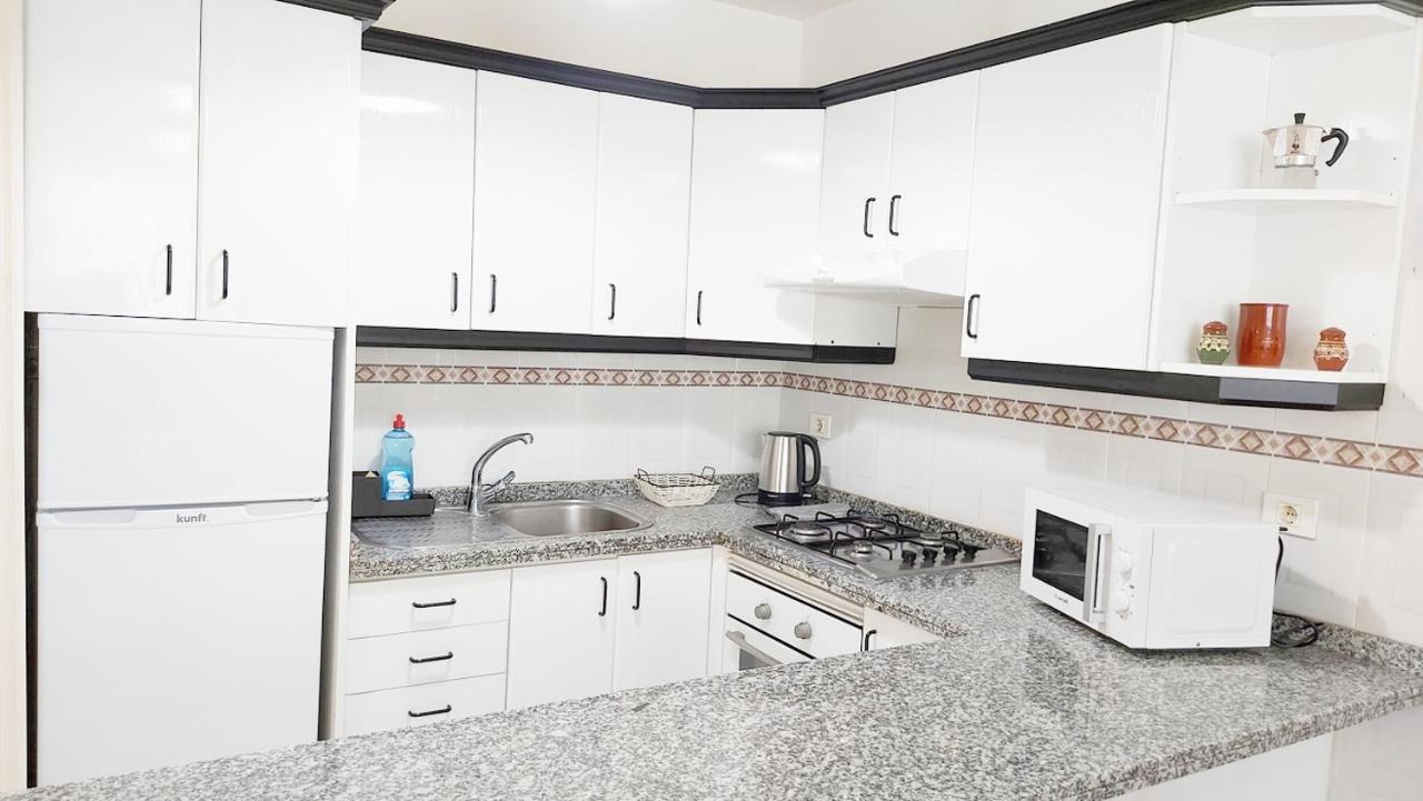 Centric 2 Bedrooms Apartment Near To The Beach - By Tenerifehints El Médano Exterior foto